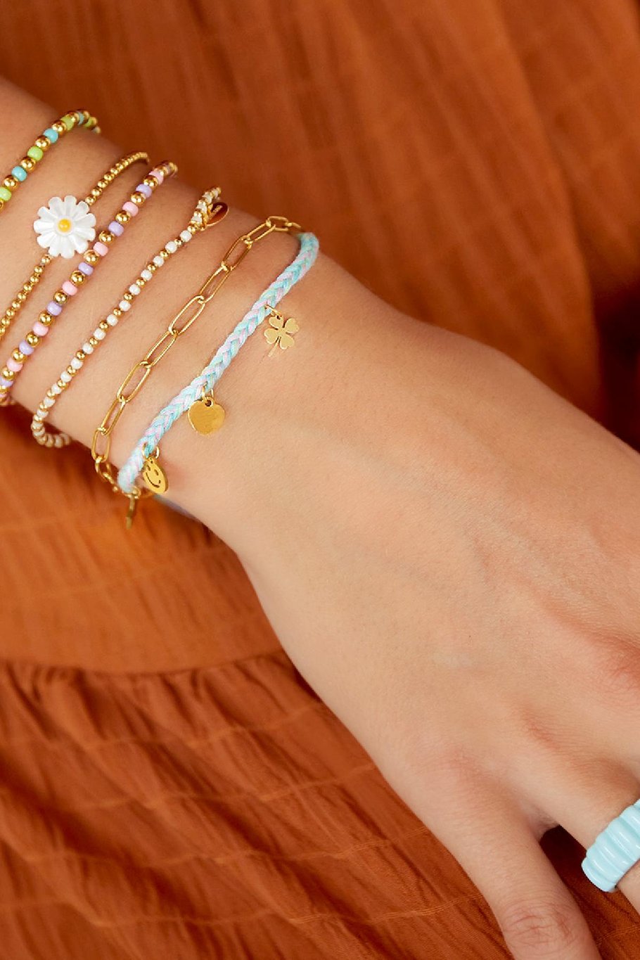 Daisy bracelet Gold Color Stainless Steel Picture3